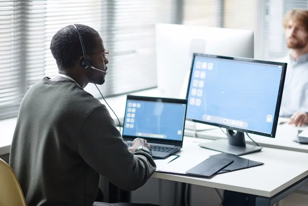 3 Reasons Companies Should Invest in an IT Help Desk