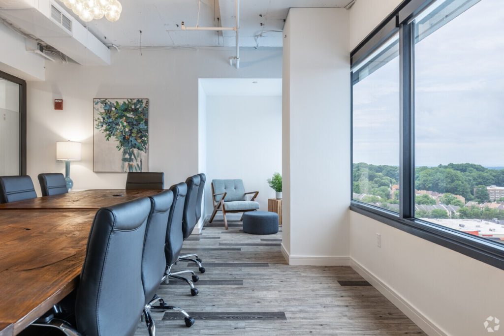 tysons2022 12 - Metro Offices tysons2022 12